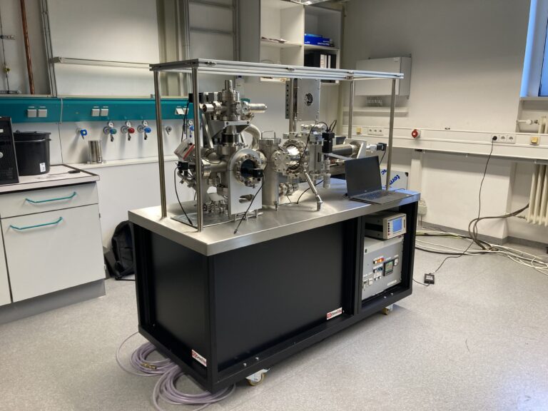 Customized UHV-System